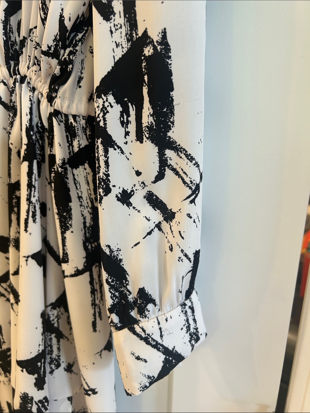 White House Black Market Monochrome Brushstroke Long Sleeve Dress - Picture 3 of 5